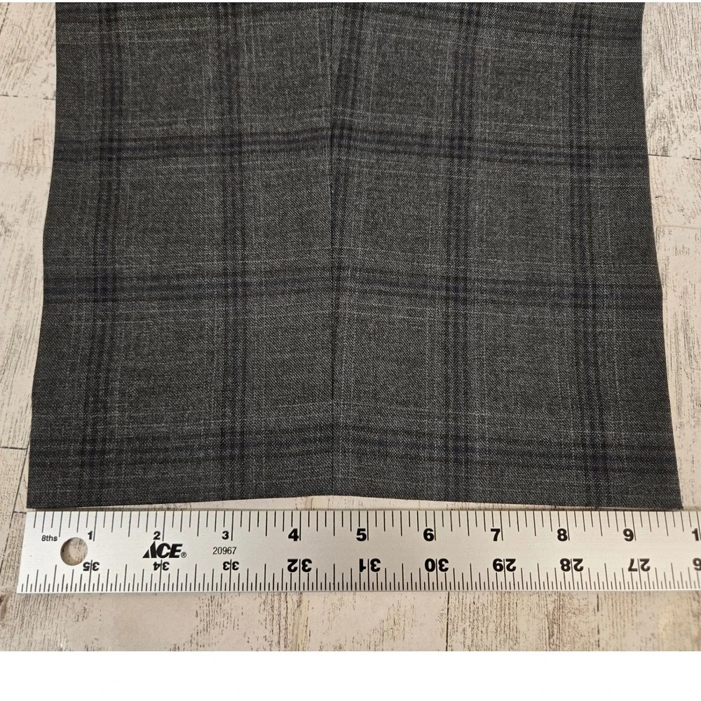 Shaquille O'Neal XLG Mens Grey Plaid Stretch Dress Pants 52W x 32L ONYXPF2AB140
